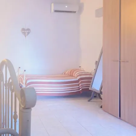 Lägenhet In Pietra Di Tufo Ischitana, Forio *